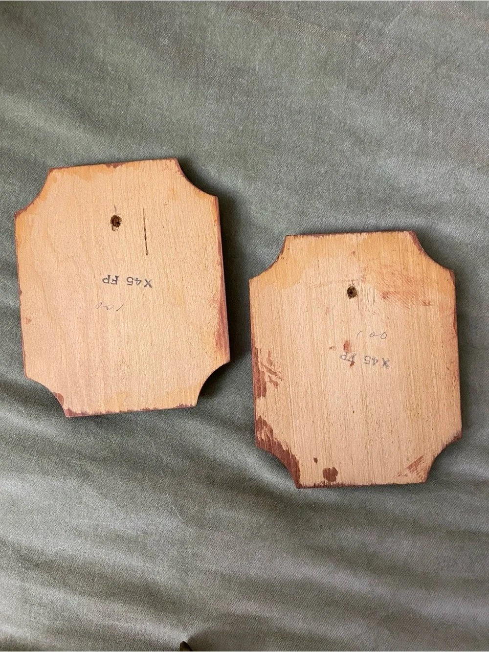 Molded Classic Wood Framed Vintage Portrait Plaques stamped X45 FP  OSP